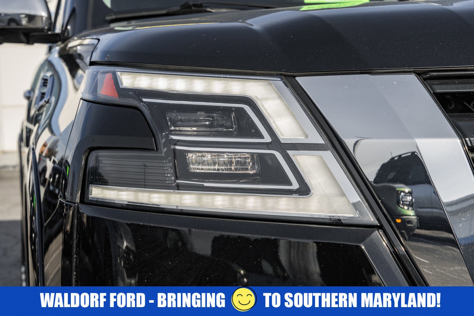 Used 2021 Nissan Armada Platinum w/ Captain's Chairs Package image 14