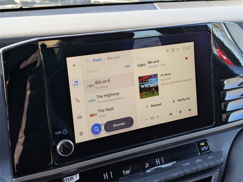 Used 2025 Toyota Camry SE image 22