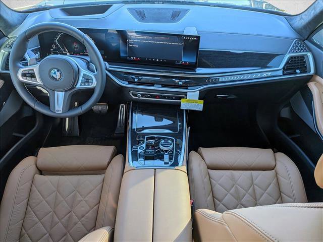 Used 2026 BMW X7 xDrive40i w/ M Sport Package AWD/4WD image 15