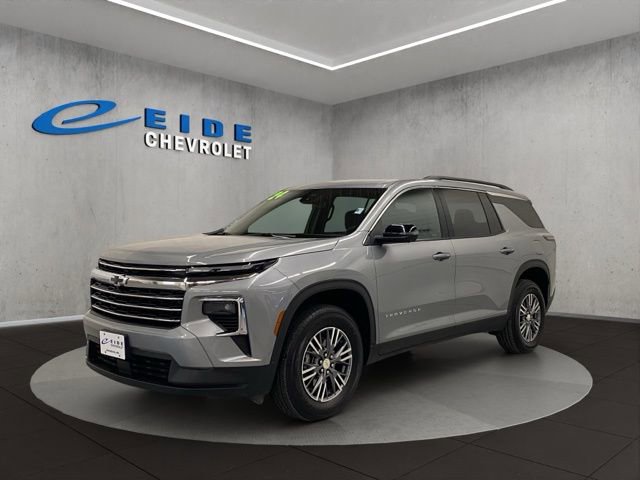 Used 2024 Chevrolet Traverse LT image 8