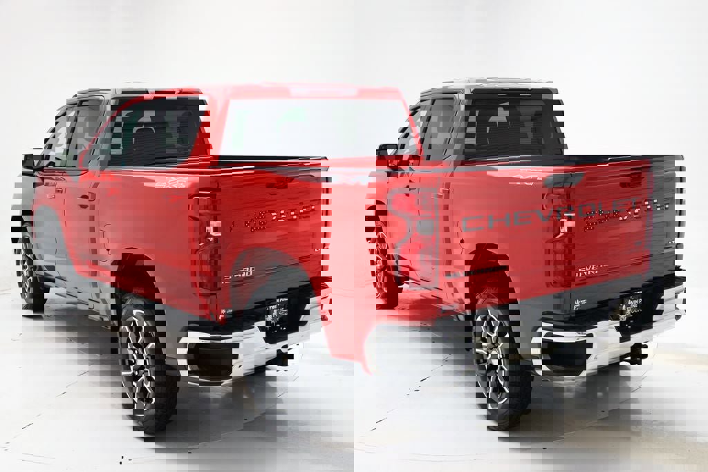 Used 2023 Chevrolet Silverado 1500 LT image 7