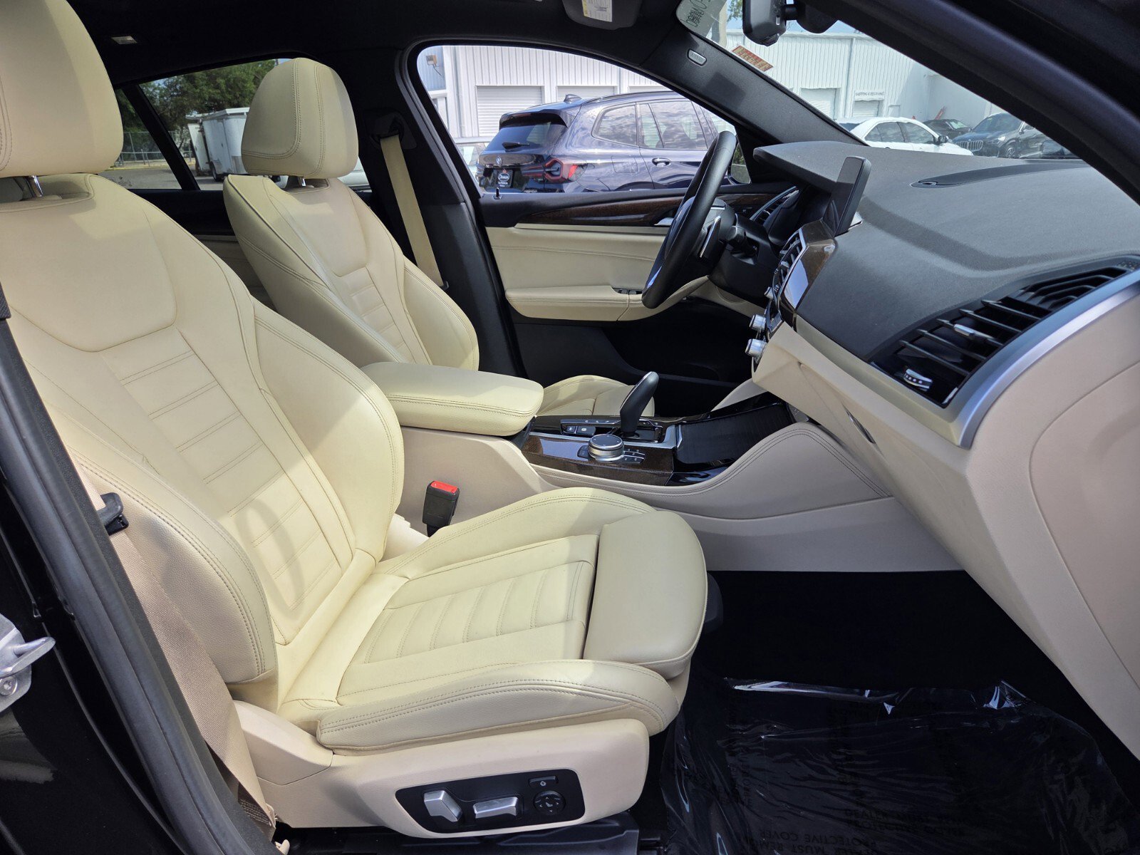 Used 2020 BMW X4 xDrive30i w/ Convenience Package image 16