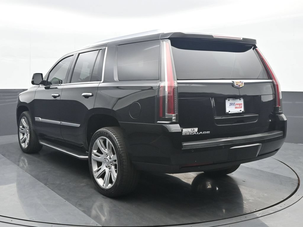 Used 2019 Cadillac Escalade Luxury AWD/4WD image 4