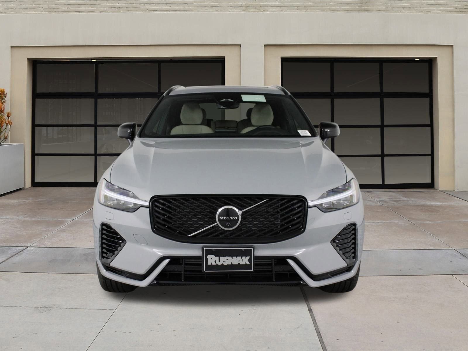 New 2026 Volvo XC60 T8 Plus w/ Protection Package Premier image 2