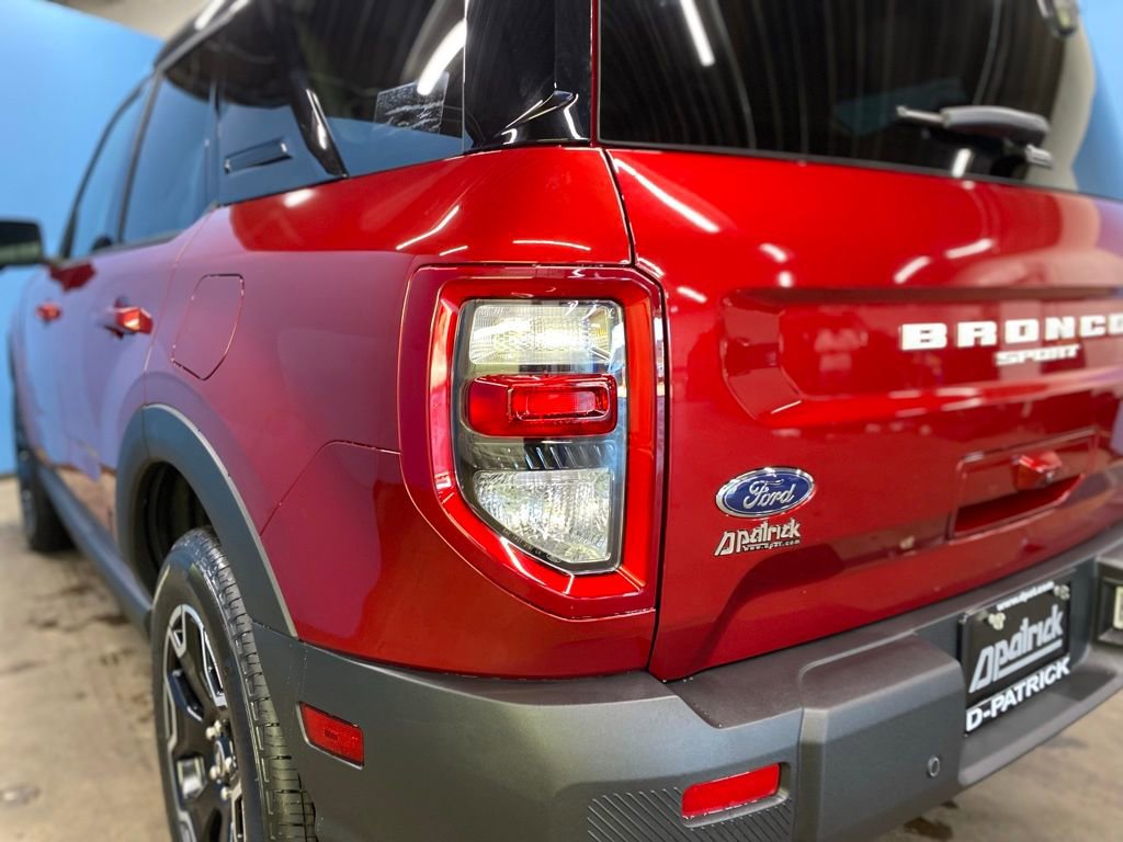New 2025 Ford Bronco Sport Outer Banks w/ Outer Banks Tech Package+ image 9