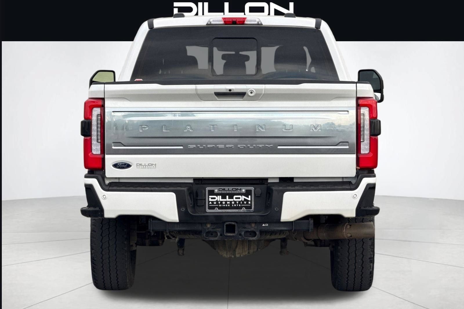 Used 2023 Ford F350 Platinum AWD/4WD image 5