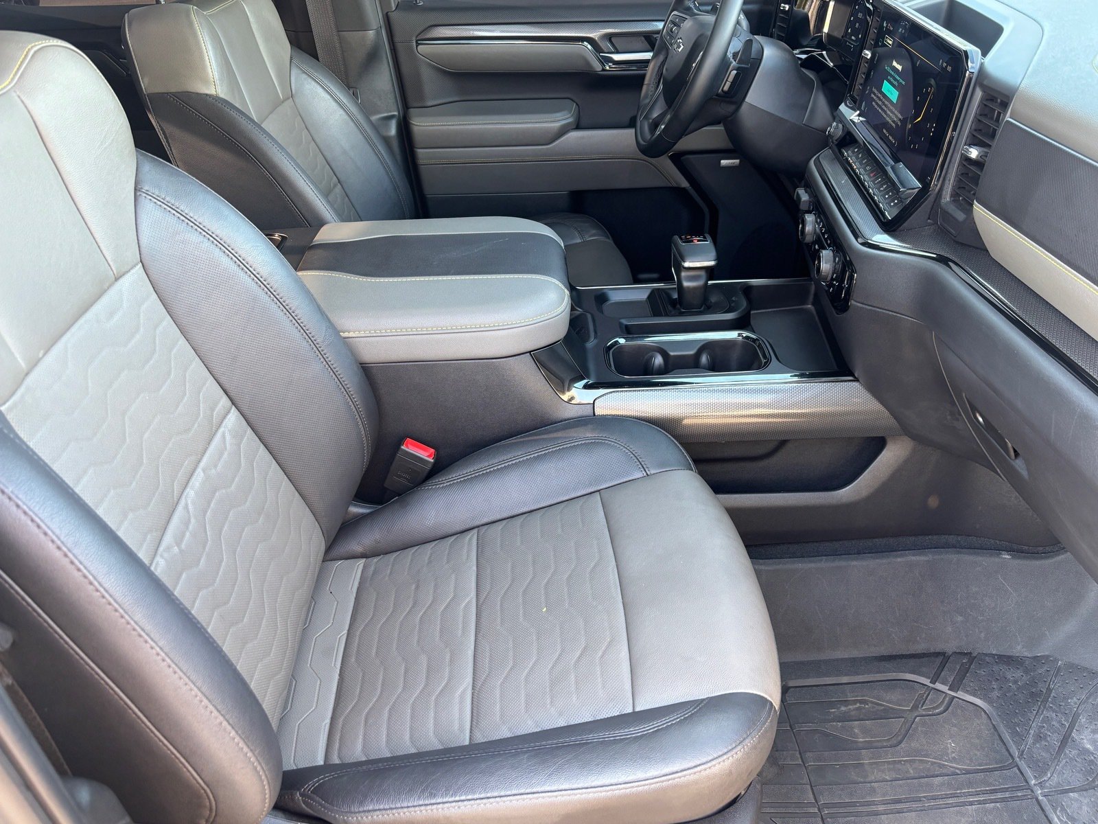 Used 2023 Chevrolet Silverado 1500 ZR2 w/ Technology Package AWD/4WD image 30