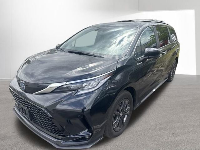 Certified 2024 Toyota Sienna XSE w/ XSE Plus Package AWD/4WD image 17