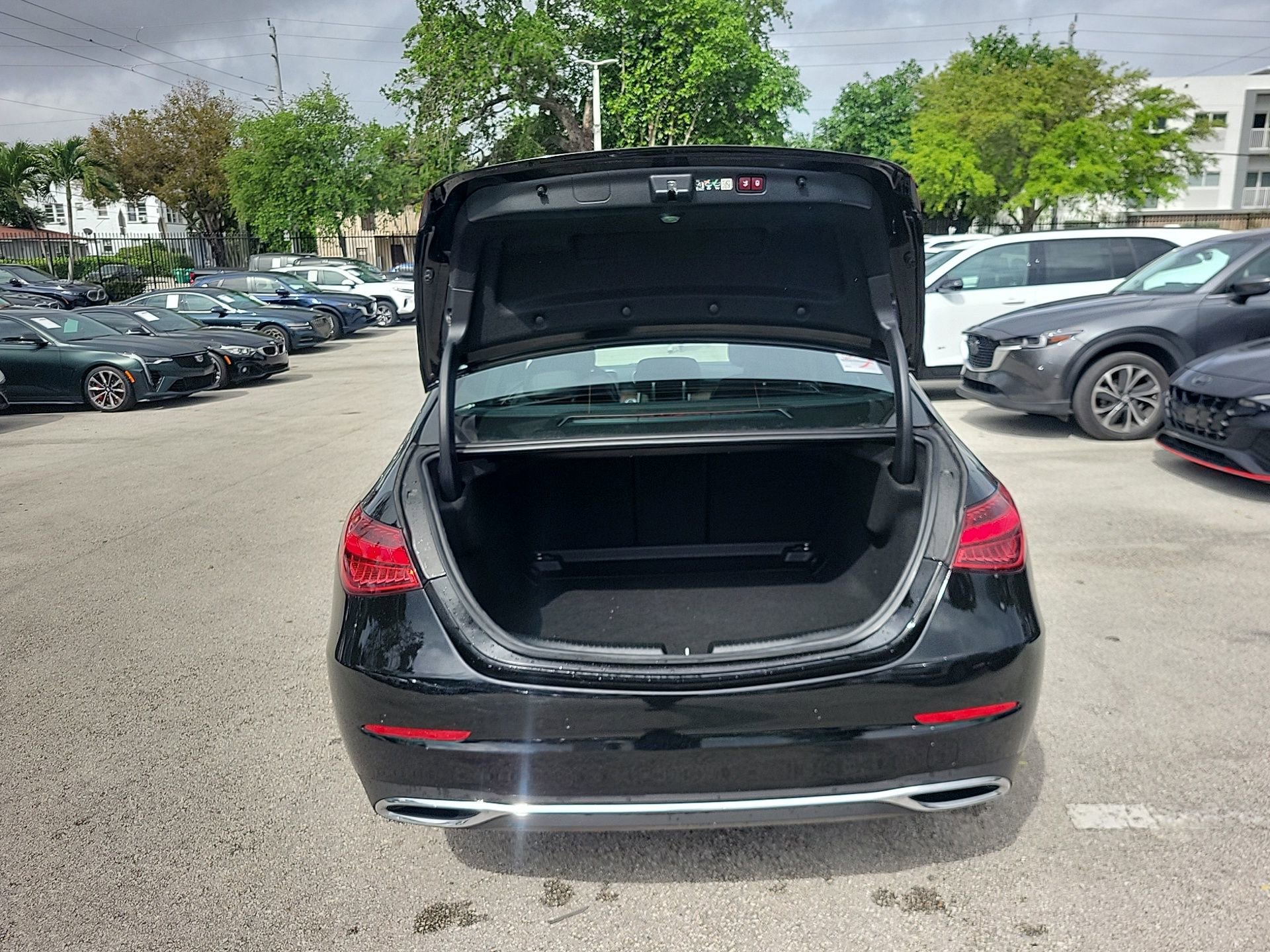 Used 2024 Mercedes-Benz C 300 Sedan image 13