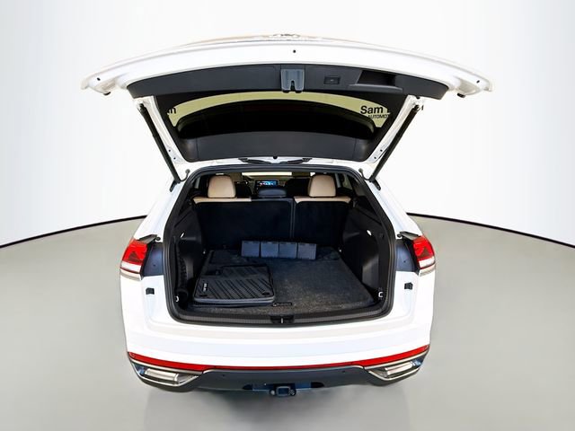 Used 2024 Volkswagen Atlas Cross Sport SE image 25