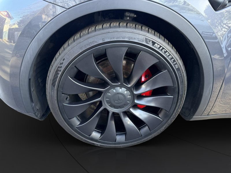 Used 2022 Tesla Model Y Performance AWD/4WD image 21