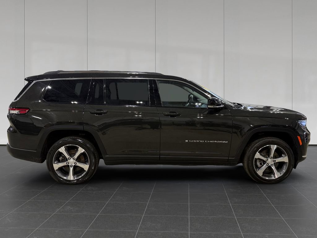 Used 2023 Jeep Grand Cherokee L Limited image 6