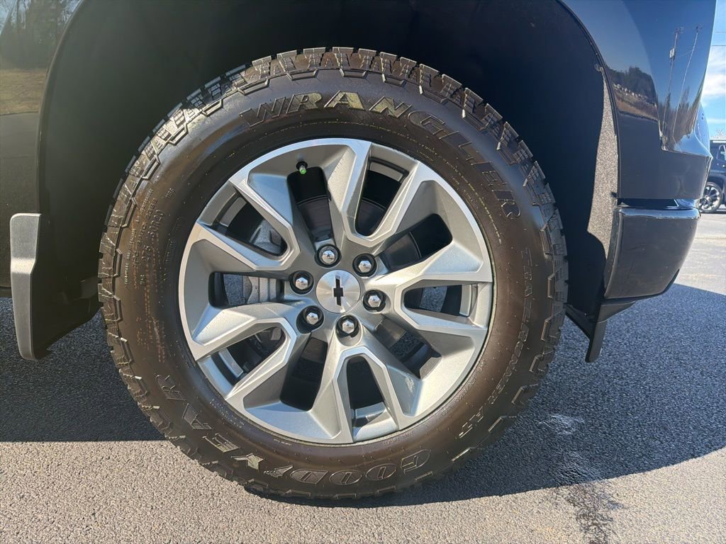 New 2026 Chevrolet Silverado 1500 RST w/ RST All Star Premium Package image 13