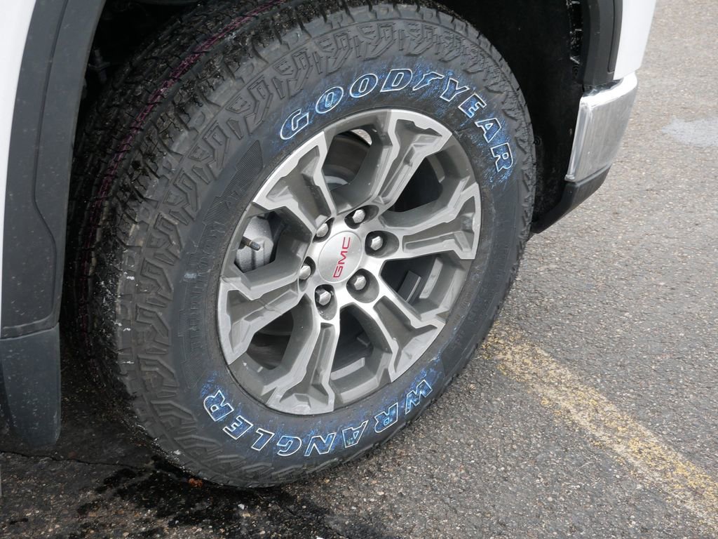 New 2026 GMC Sierra 1500 SLE w/ Preferred Package image 5