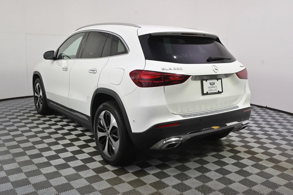 Used 2025 Mercedes-Benz GLA 250 4MATIC image 5