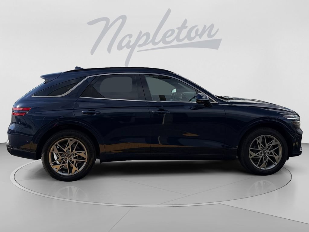 Used 2022 Genesis GV70 3.5T Sport w/ Sport Advanced Package AWD/4WD image 9