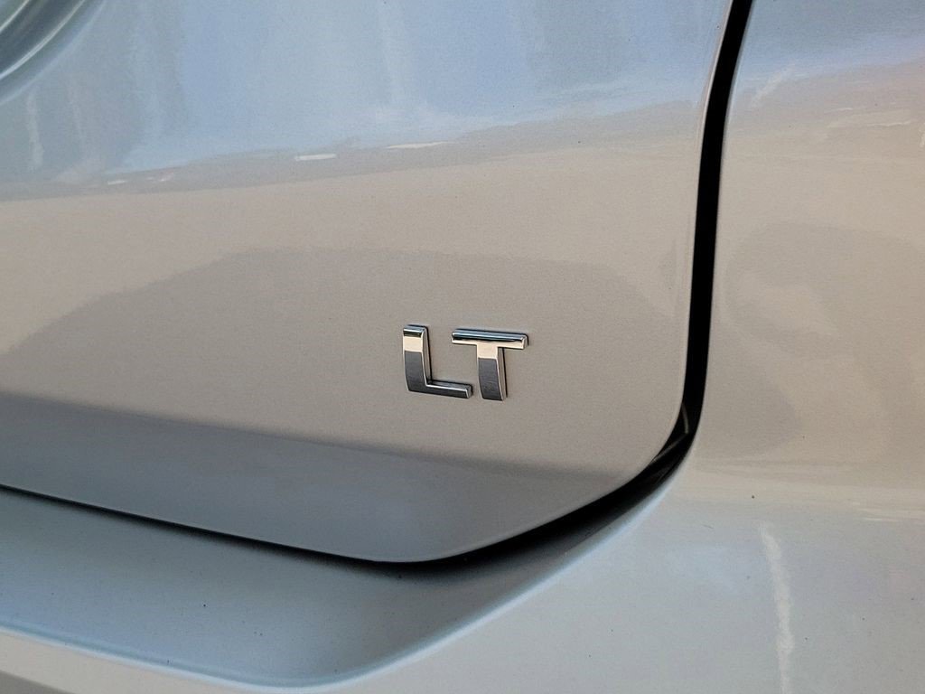 Used 2021 Chevrolet Equinox LT FWD image 25