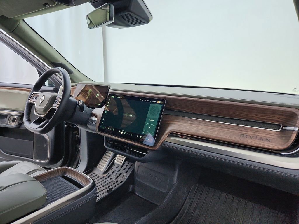 Used 2023 Rivian R1S Adventure image 25