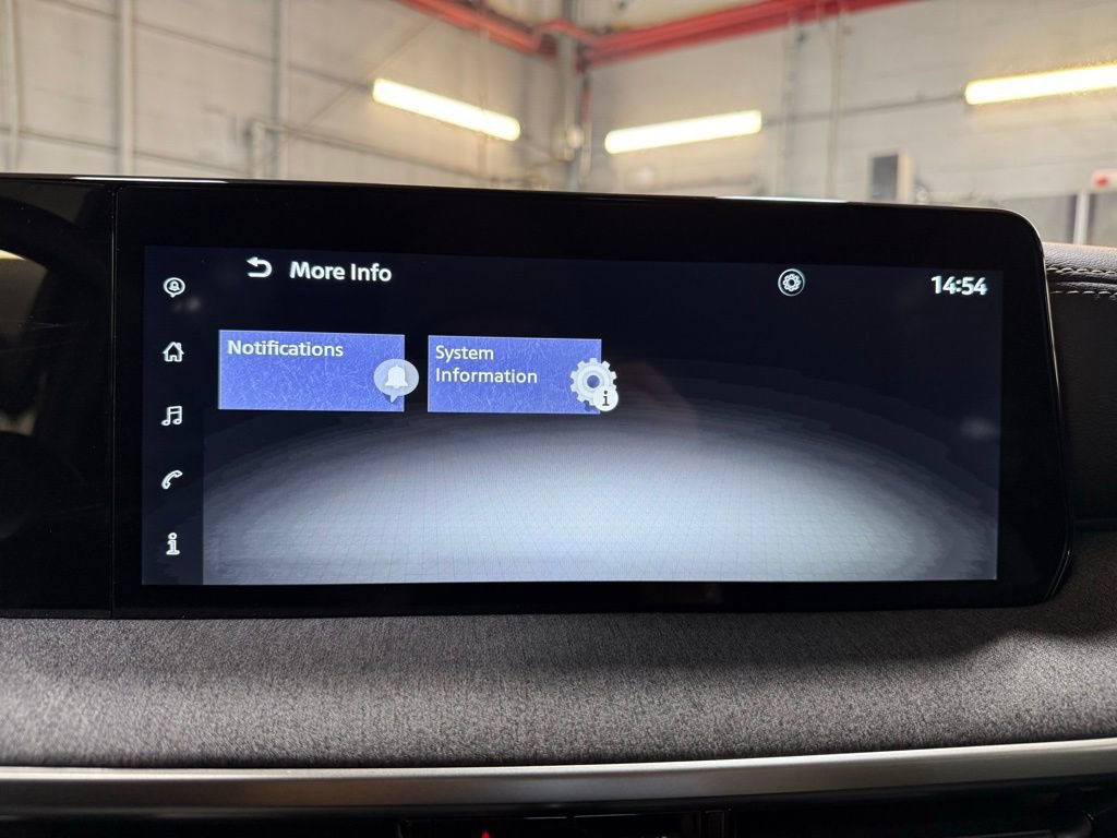 Used 2025 Nissan Kicks SV w/ Charging Package image 11