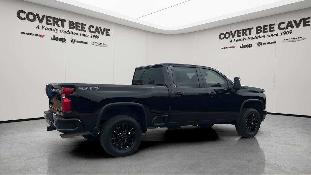 Used 2025 Chevrolet Silverado 2500 Custom w/ Custom Value Package image 10