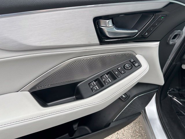 Used 2023 Acura MDX w/ Technology Package AWD/4WD image 25