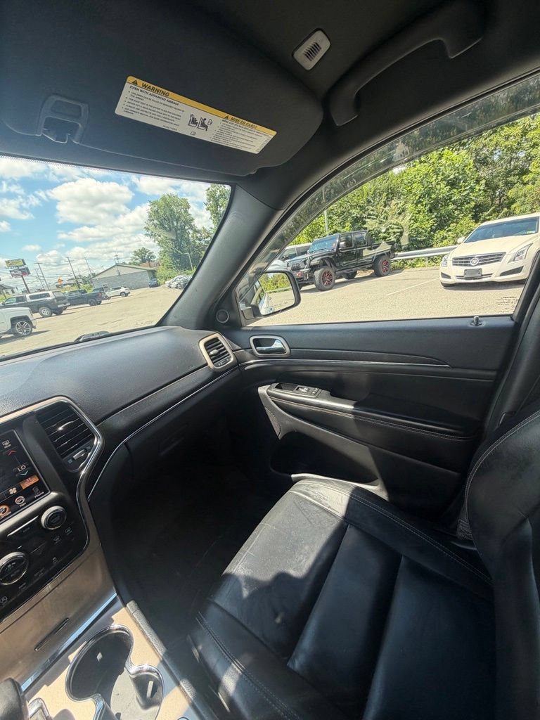 Certified 2017 Jeep Grand Cherokee Limited AWD/4WD image 14