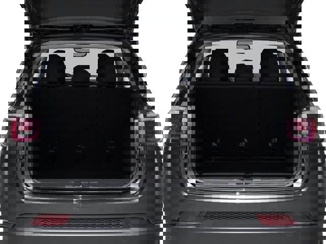 Used 2018 Jeep Compass Latitude w/ Popular Equipment Group image 12