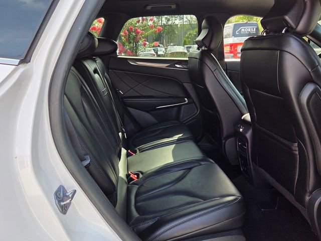 Used 2019 Lincoln MKC Reserve w/ MKC Technology Package FWD image 16