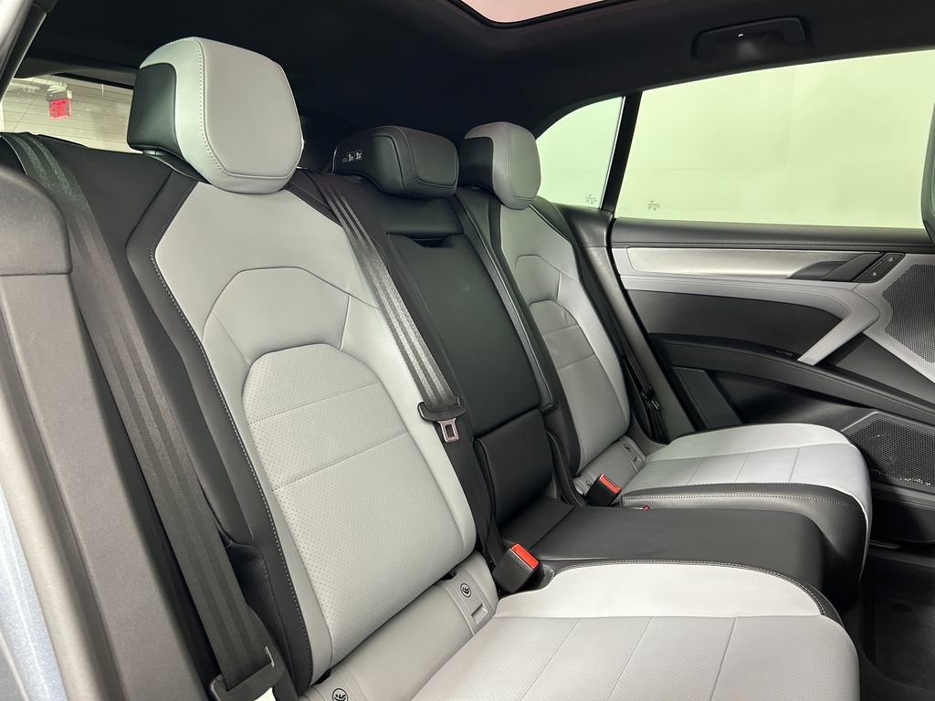 New 2026 Porsche Cayenne Electric AWD/4WD image 26