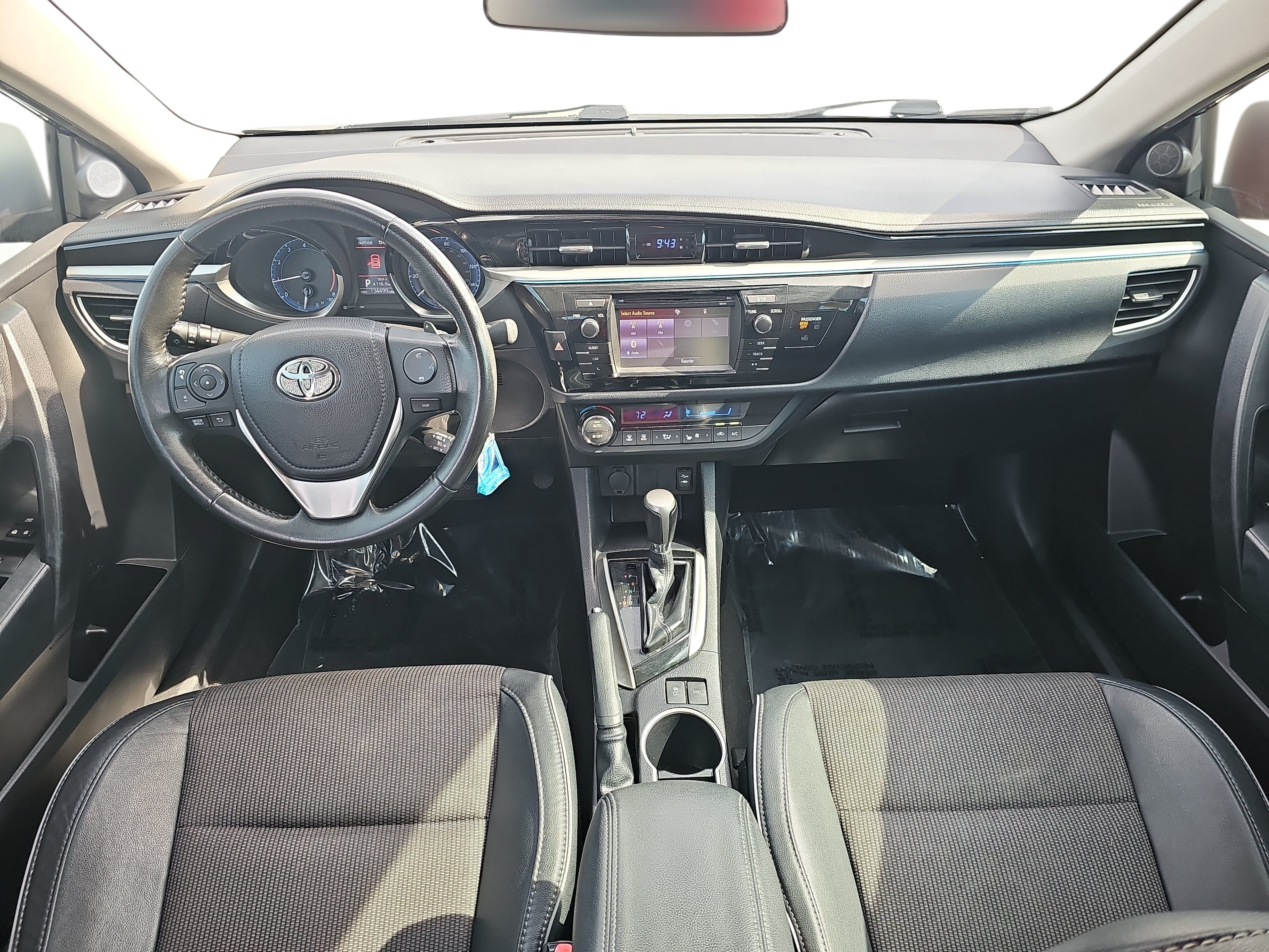 Used 2015 Toyota Corolla S FWD image 9