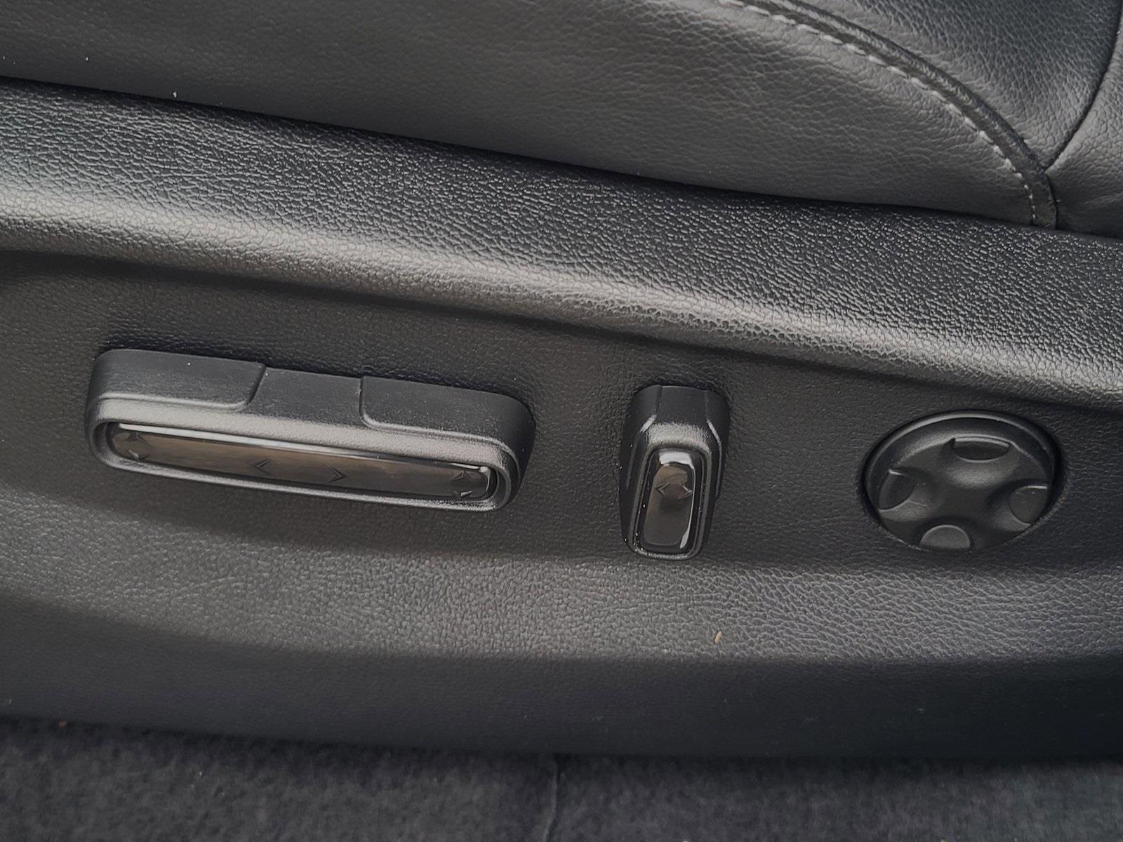 Used 2022 Honda CR-V EX-L image 12