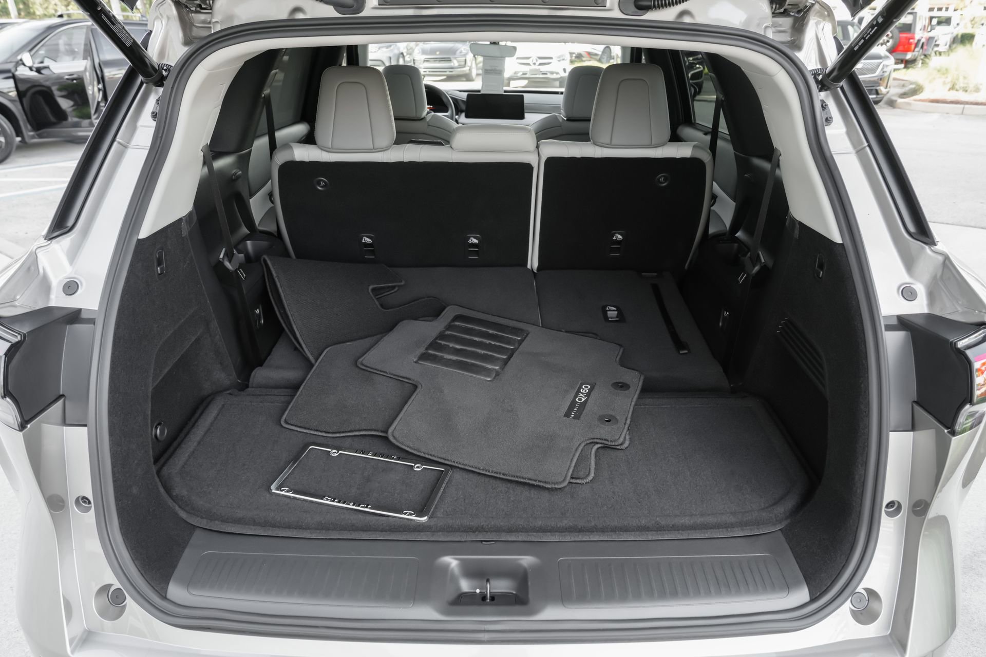 Certified 2026 INFINITI QX60 Luxe w/ Cargo Package image 40