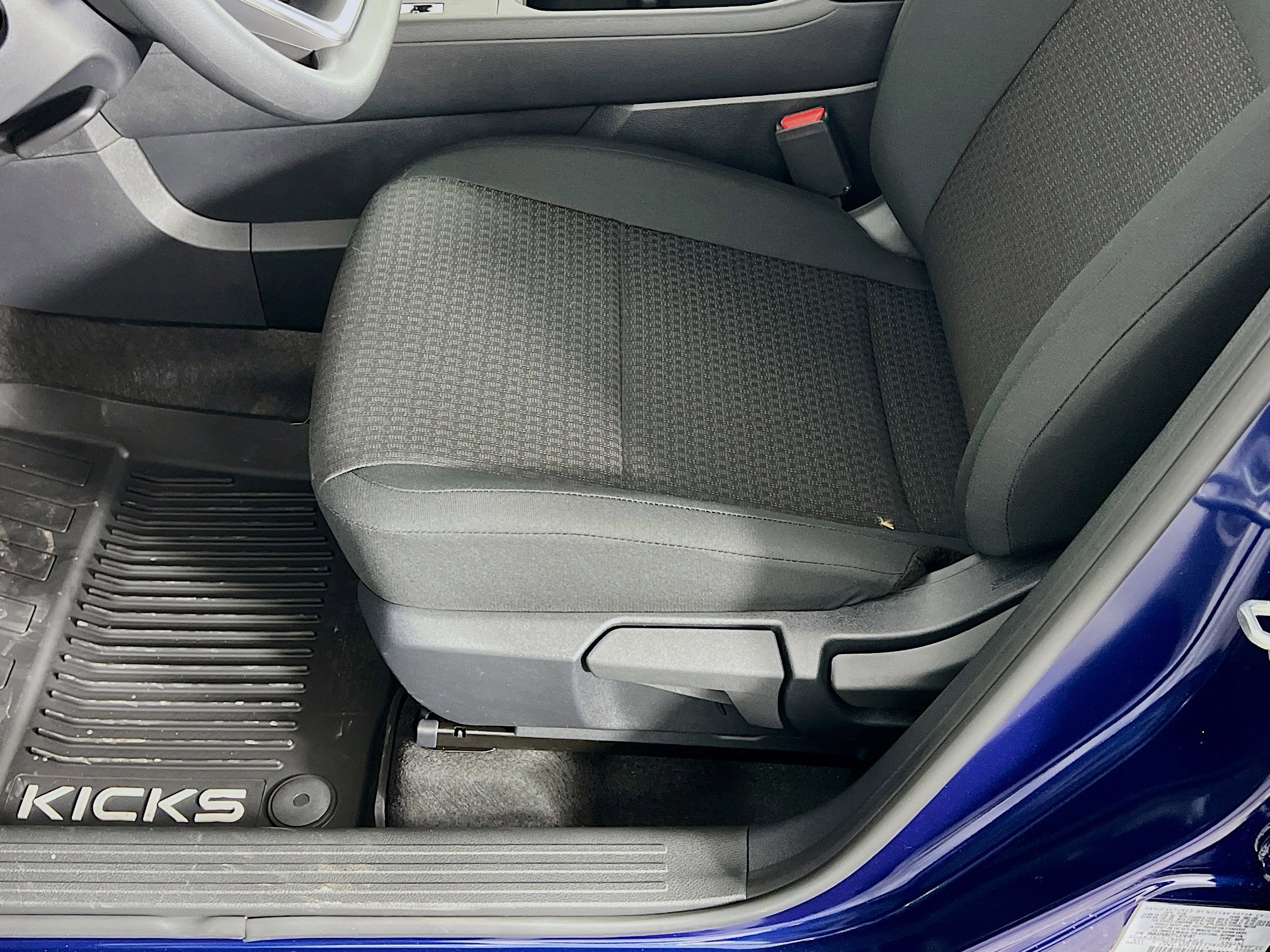 New 2026 Nissan Kicks S image 4