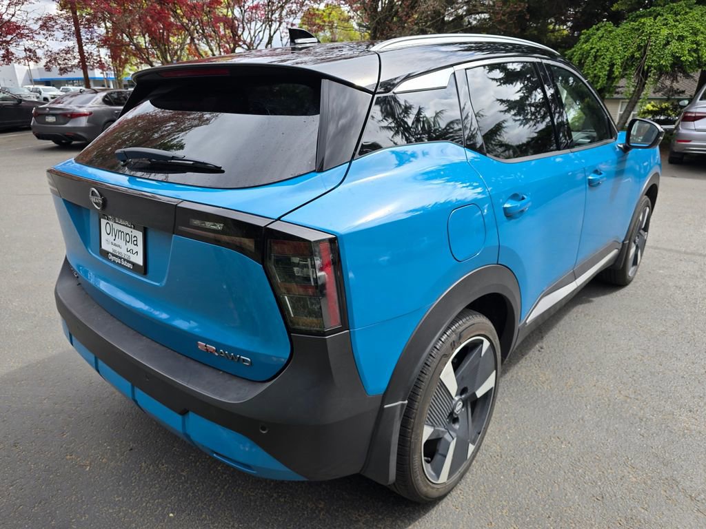 Used 2025 Nissan Kicks SR w/ SR Premium Package AWD/4WD image 4