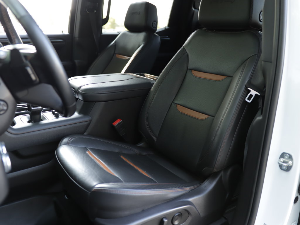 Used 2023 GMC Sierra 1500 AT4 w/ Technology Package AWD/4WD image 25