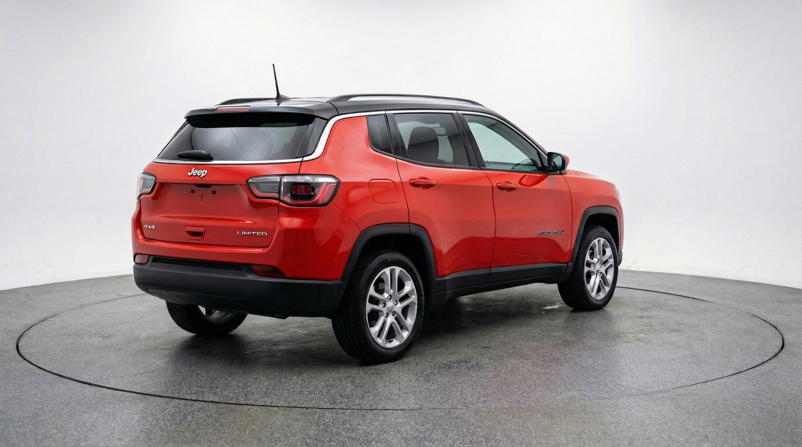 Used 2025 Jeep Compass Limited AWD/4WD image 9