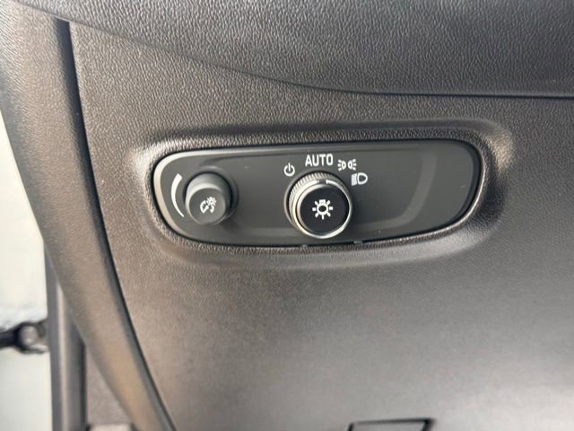 Used 2023 Chevrolet Equinox LT image 16