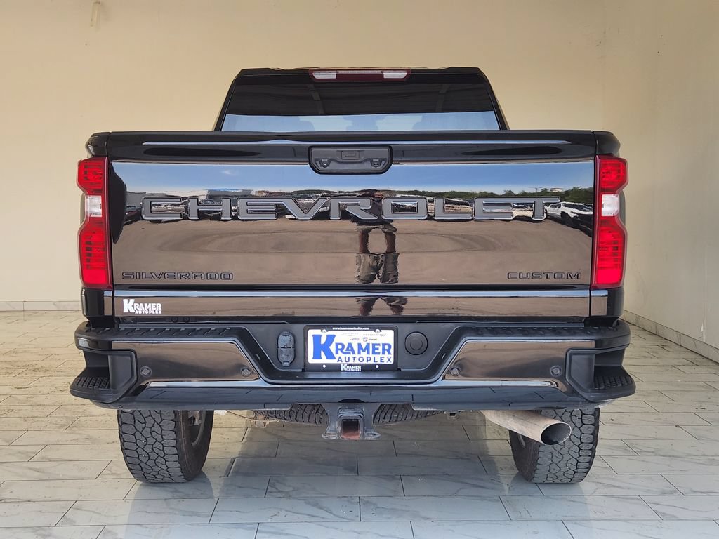 Used 2024 Chevrolet Silverado 2500 Custom w/ Custom Value Package AWD/4WD image 5