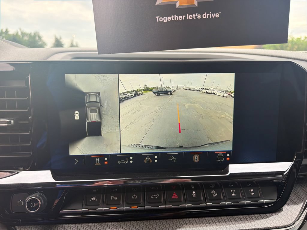 Used 2024 Chevrolet Silverado 1500 ZR2 AWD/4WD image 25