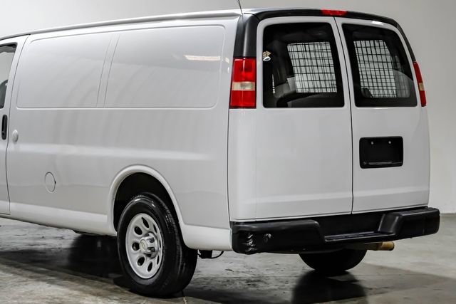 Used 2009 Chevrolet Express 1500 image 23