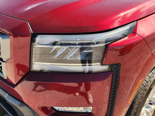 Used 2023 Nissan Frontier SV w/ SV Premium Package image 6