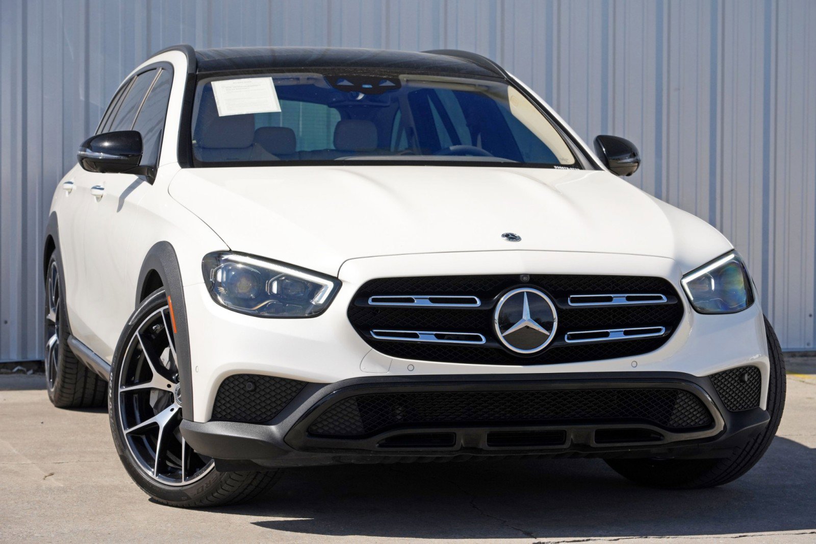 Used 2022 Mercedes-Benz E 450 4MATIC All-Terrain Wagon image 4