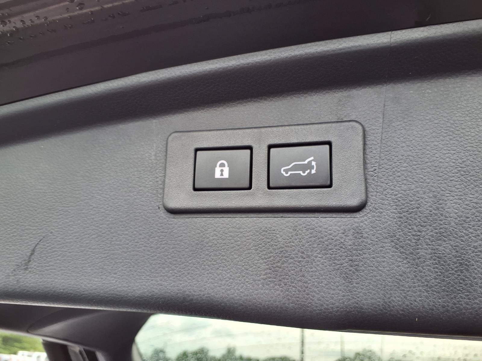 Used 2025 Subaru Outback Limited AWD/4WD image 33