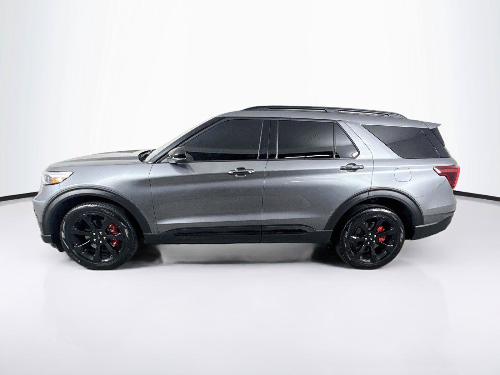 Used 2024 Ford Explorer ST w/ Equipment Group 401A AWD/4WD image 2