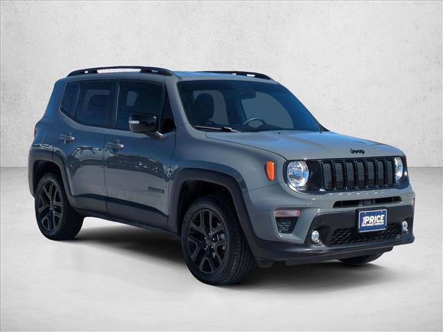 Used 2022 Jeep Renegade Altitude image 3