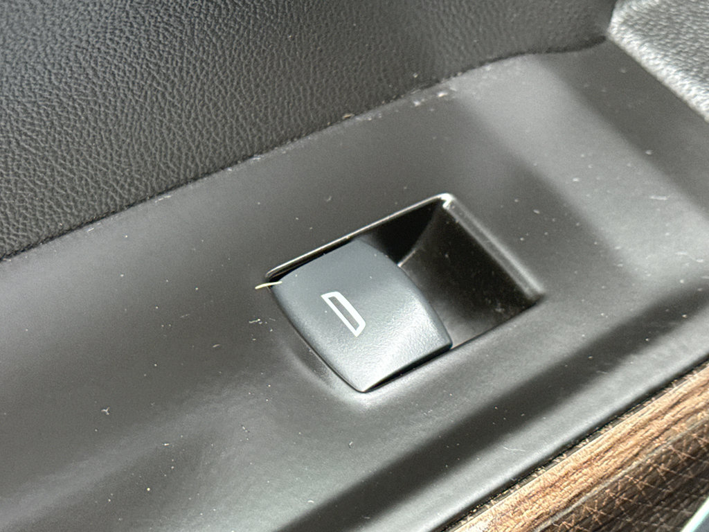 Used 2020 Chevrolet Silverado 1500 LT Trail Boss w/ Convenience Package image 32