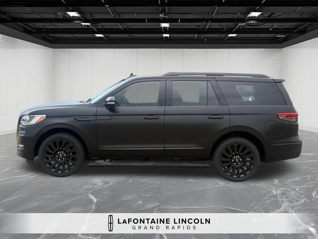 Certified 2023 Lincoln Navigator Black Label AWD/4WD image 2