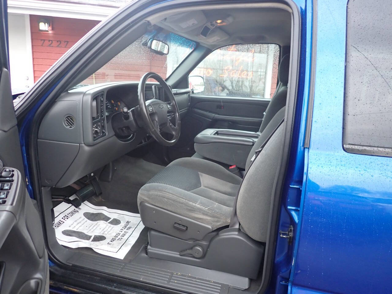 Used 2004 Chevrolet Avalanche Z71 w/ Preferred Equipment Group AWD/4WD image 7