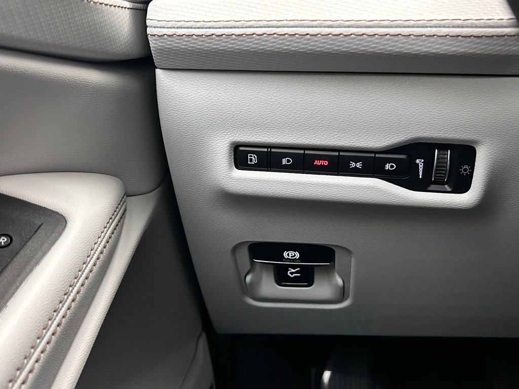 New 2026 Jeep Cherokee Overland AWD/4WD image 19