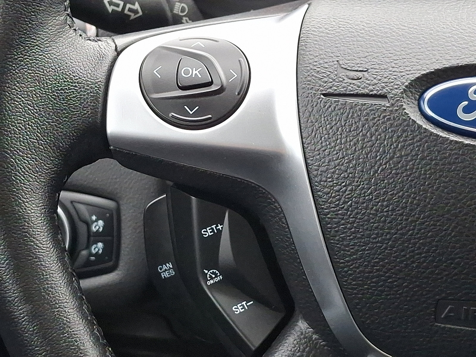 Used 2016 Ford Escape Titanium image 22